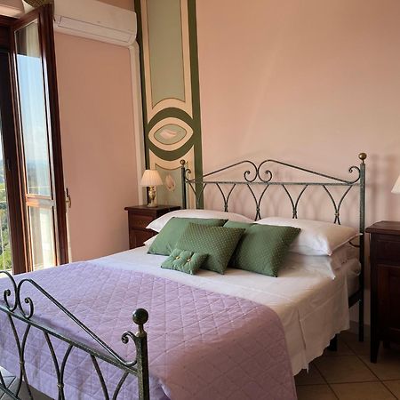 Belvedere Bike Hotel Монта Экстерьер фото