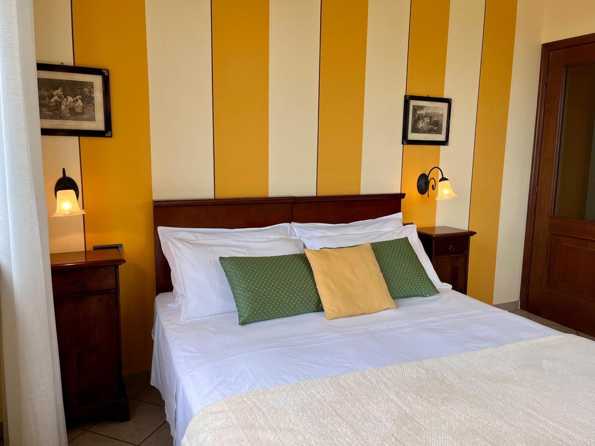 Belvedere Bike Hotel Монта Экстерьер фото